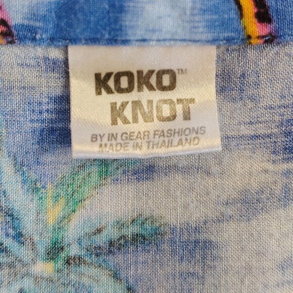 Men's Vintage Hawaiian Shirt - Picture 2 of 2